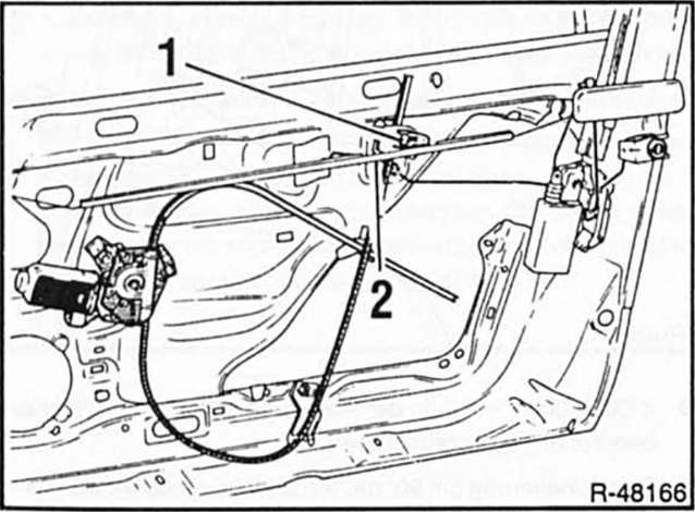 Renault Clio Reparaturanleitung. Türfenster aus-und einbauen