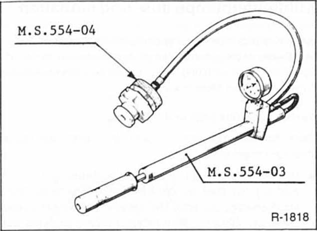 Renault Clio Reparaturanleitung. Kühlsystem druckprüfen 